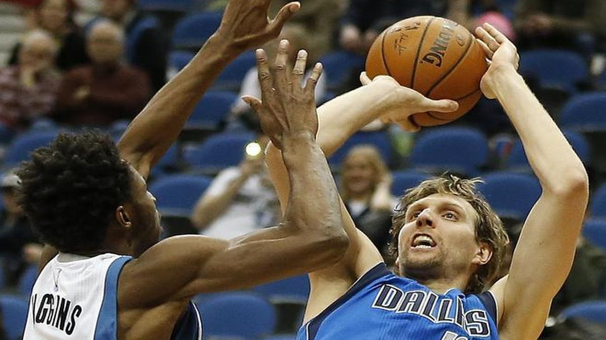 Dirk Nowitzki, right, could earn a 14th trip the All-Star Game, but he might prefer to rest a few days instead.