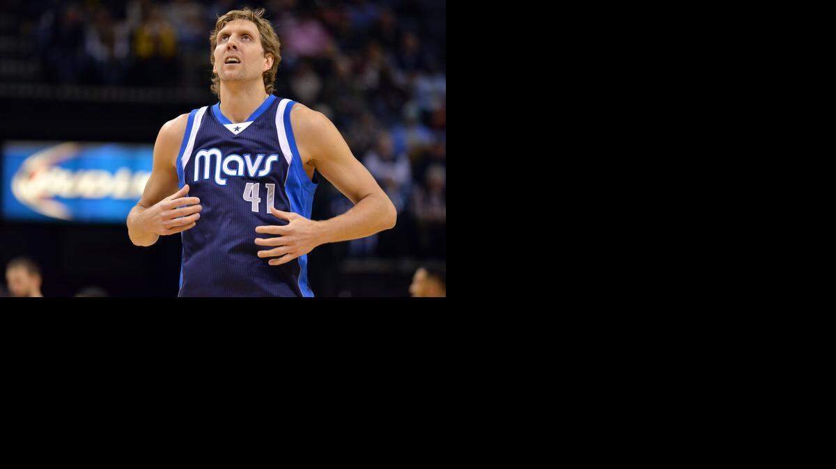 
Dallas Mavericks forward Dirk Nowitzki struggled against Golden State in the 2007 playoff-opening series that saw the Warriors knock off the No. 1-seeded team in the West. 
