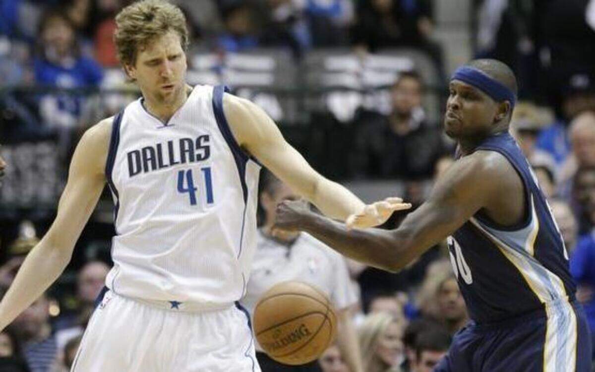 
Zach Randolph, right, and the Grizzlies overpowered Dirk Nowitzki and the Mavericks.


