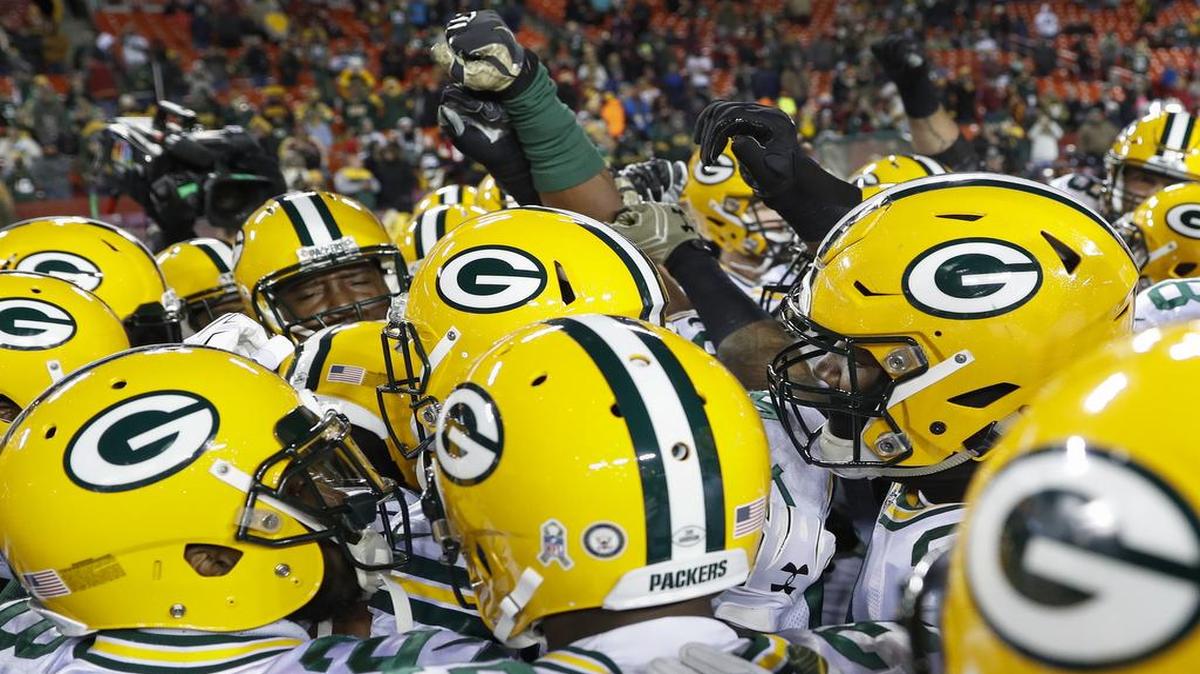 With a 4-6 record and no momentum, the Green Bay Packers are in danger of not making the NFL playoffs for the first time since the 2008 season.