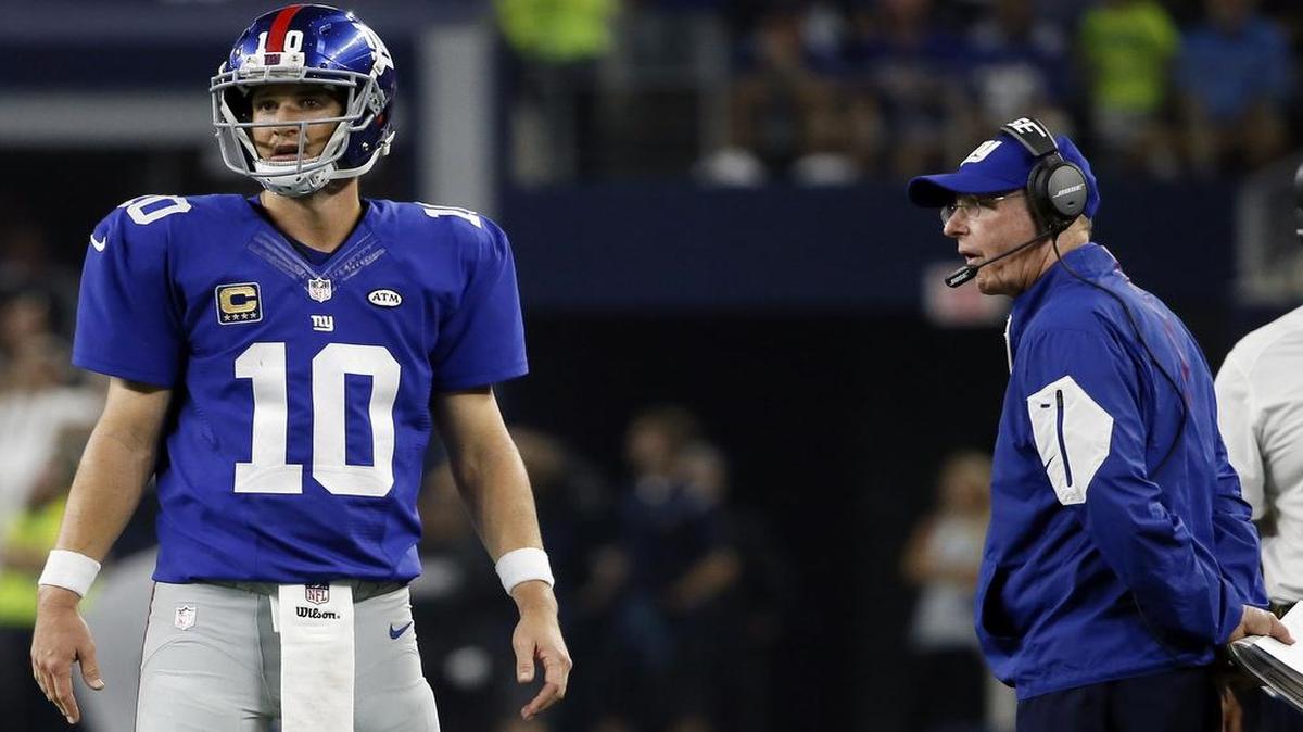 
With primary targets Victor Cruz, Odell Beckham Jr. and Rueben Randle bothered by leg injuries, Giants quarterback Eli Manning, left, hopes to find someone he recognizes to throw to Monday night against the division rival Philadelphia Eagles.



