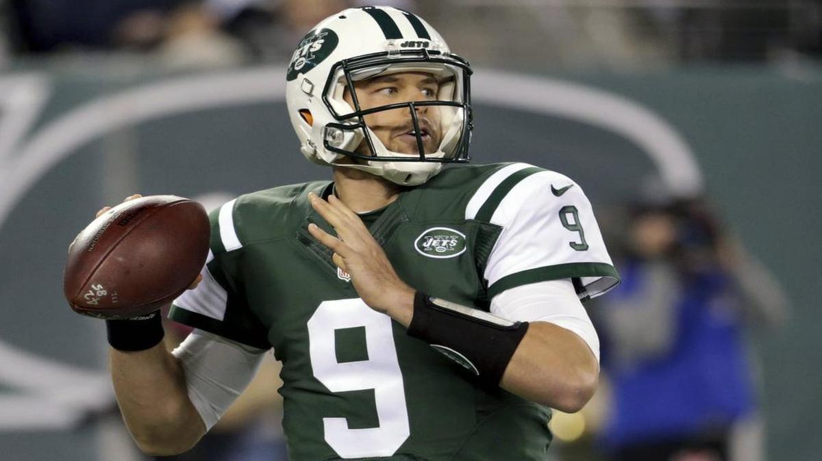 New York Jets officials will take a long look at quarterback Bryce Petty in the final games of the regular season.