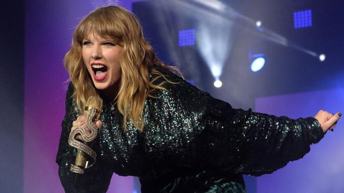Taylor Swift adds show to Arlington stop on concert tour