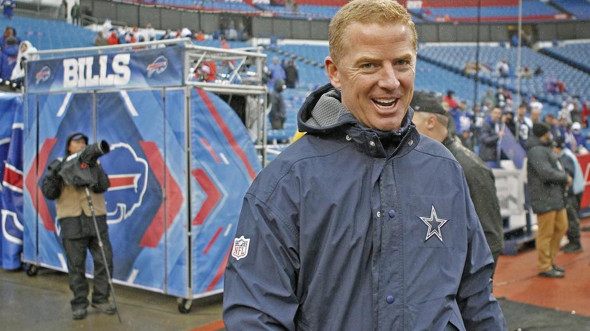 Dallas Cowboys coach Jason Garrett and his staff are candidates to coach the Senior Bowl on Jan. 30.