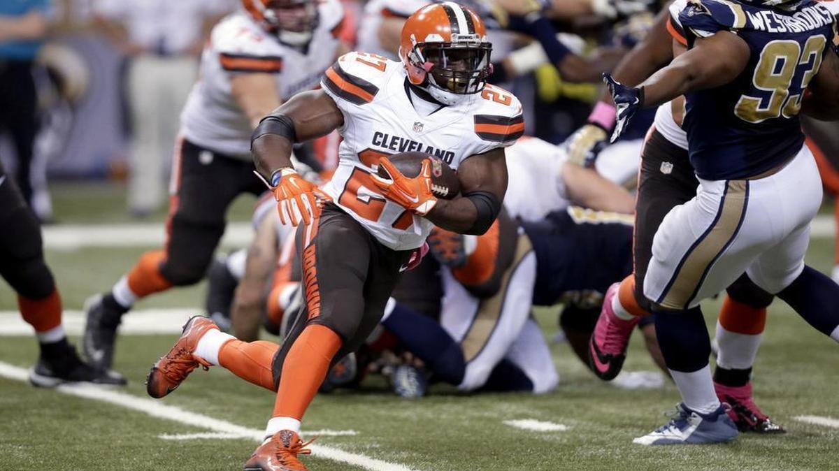 Running back Robert Turbin joined the Dallas Cowboys on Wednesday. The fourth-year pro played previously with Seattle and Cleveland.