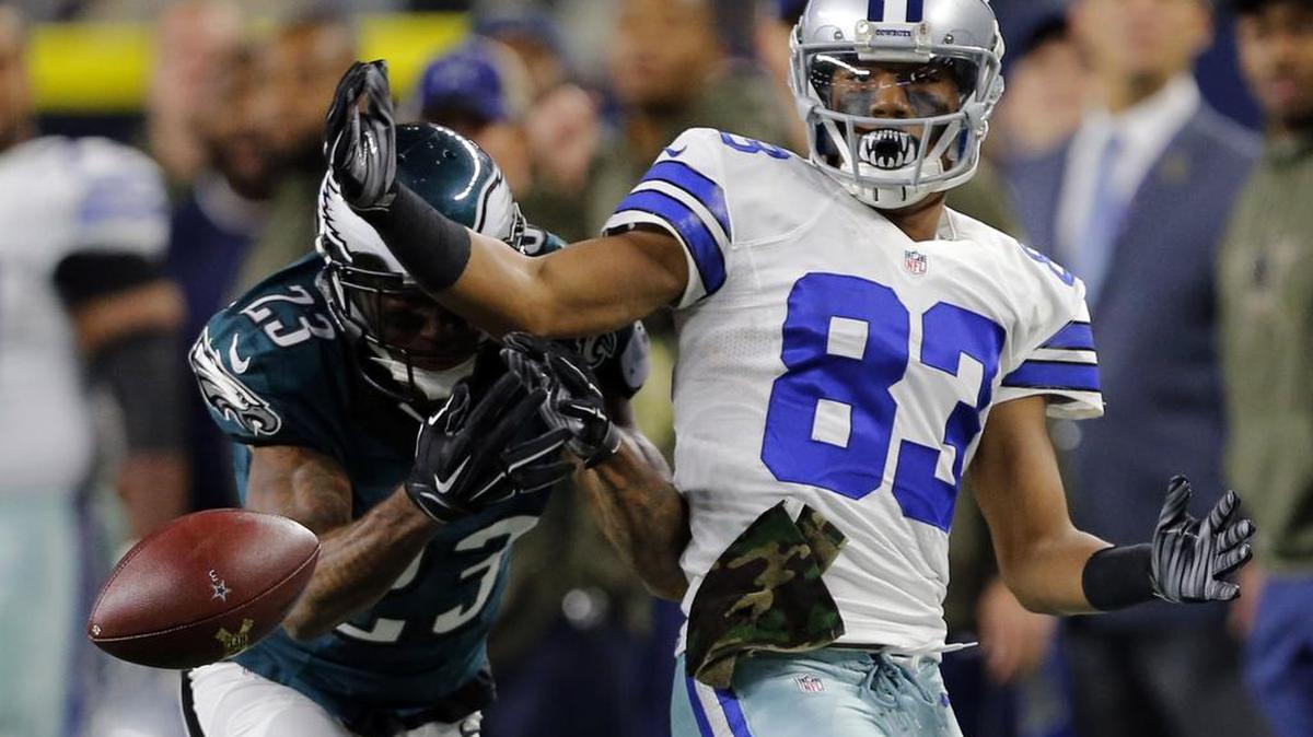 The Cowboys not only re-signed receiver Terrance Williams (83), but they got Eagles free agent cornerback Nolan Carroll (23) to agree to terms Friday.