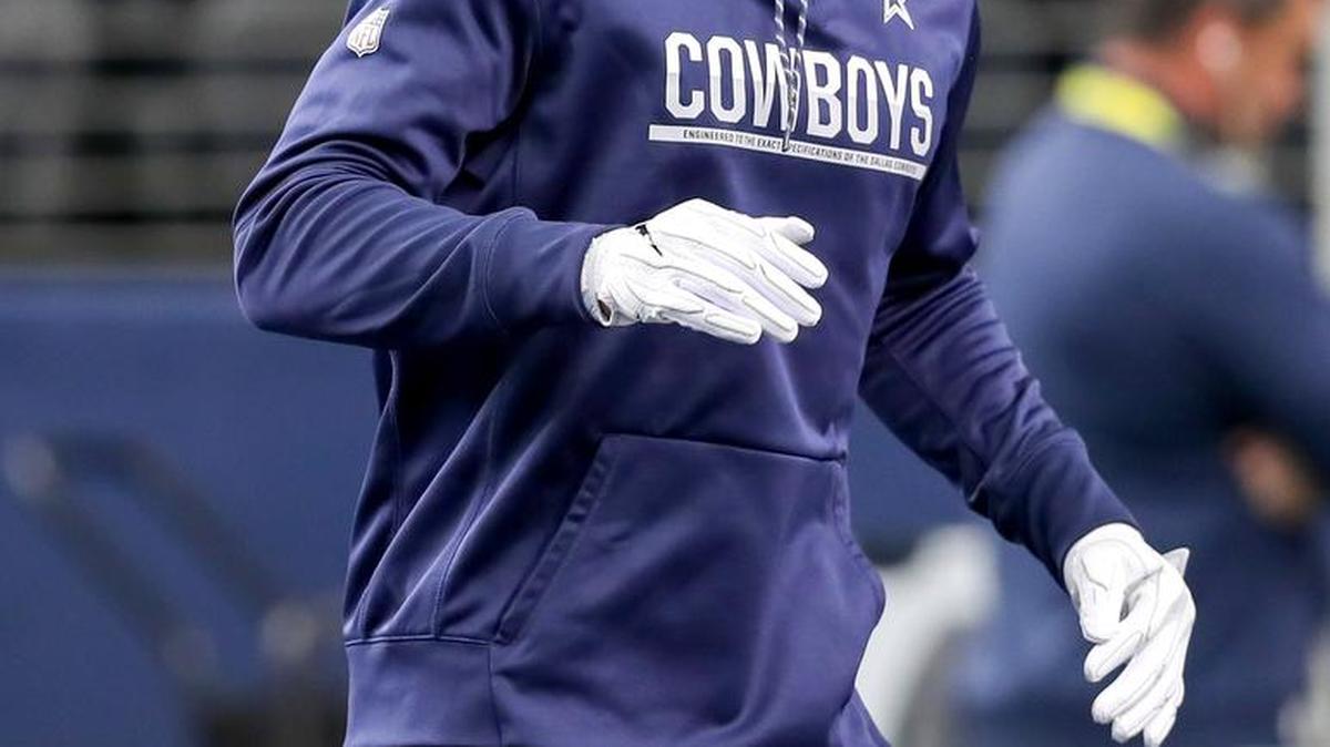 Dez Bryant says offense’s standards are too high to reach.