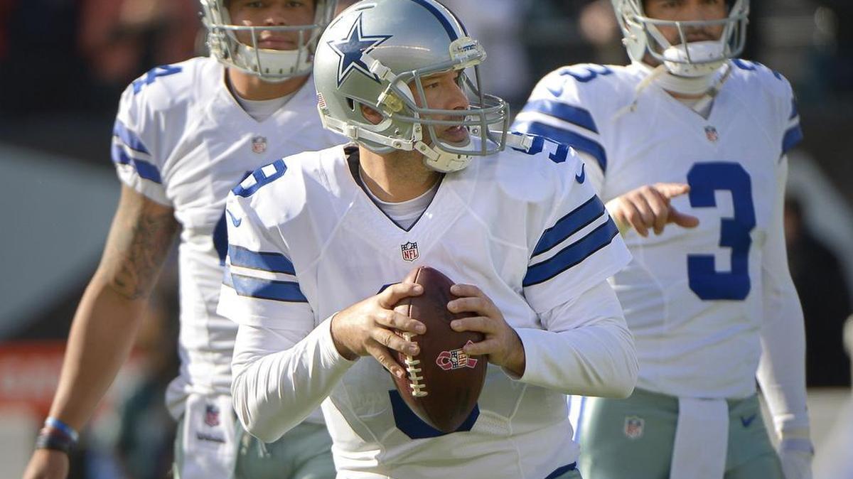 Dallas Cowboys quarterback Tony Romo (9) missed Thursday’s practice with an illness.