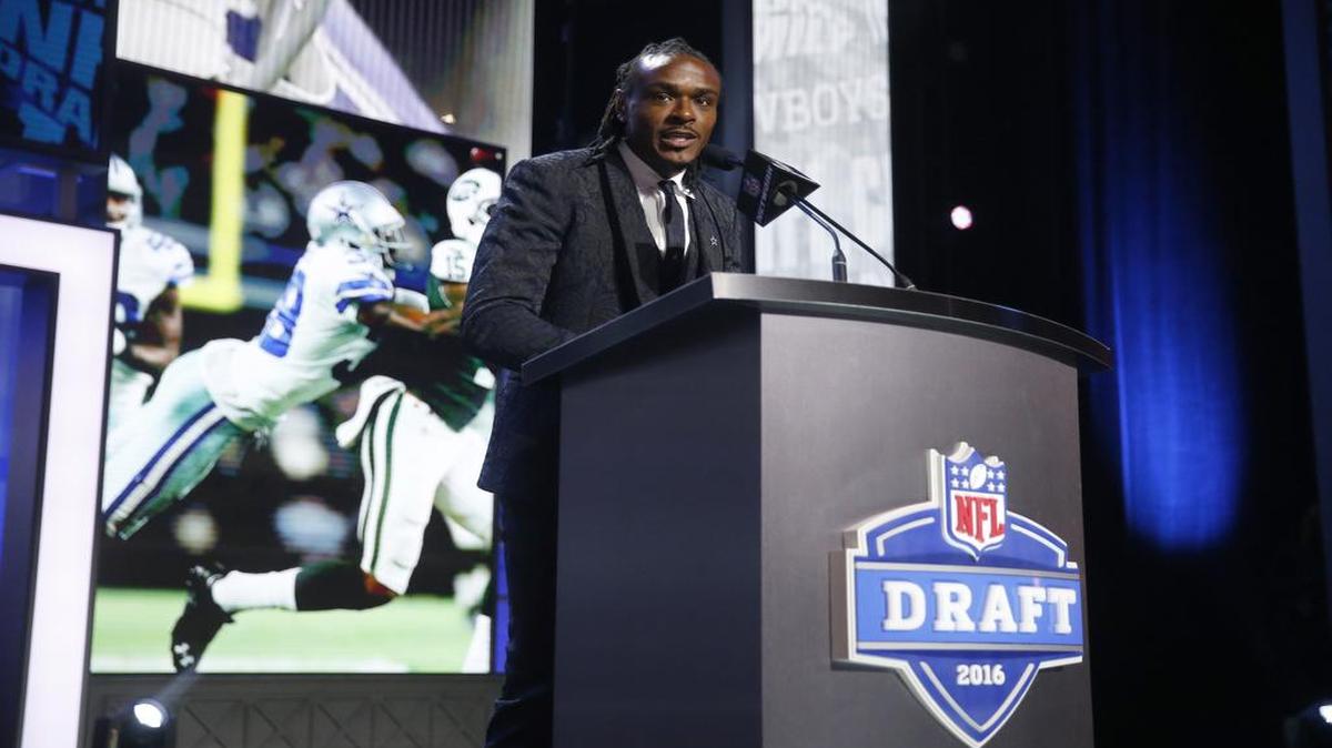 Former Walter Payton Man of the Year Brandon Carr announced the Dallas Cowboys’ selection of Nebraska’s Maliek Collins as the 67th overall pick in the third round of the NFL Draft Friday night in Chicago.