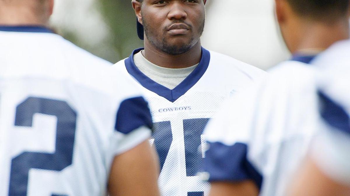 
Darrion Weems (75) is trying to win the Cowboys’ swing tackle job.
