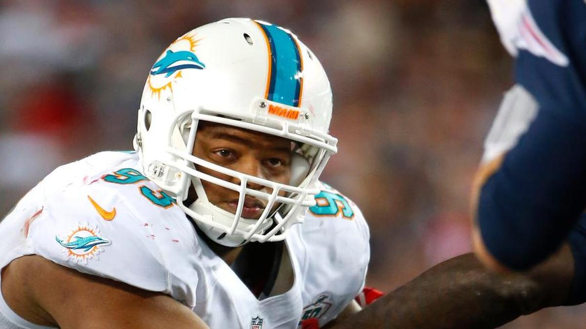 Stopping Miami defensive tackle Ndamukong Suh, above, will fall to Cowboys guard Zack Martin and center Travis Frederick.