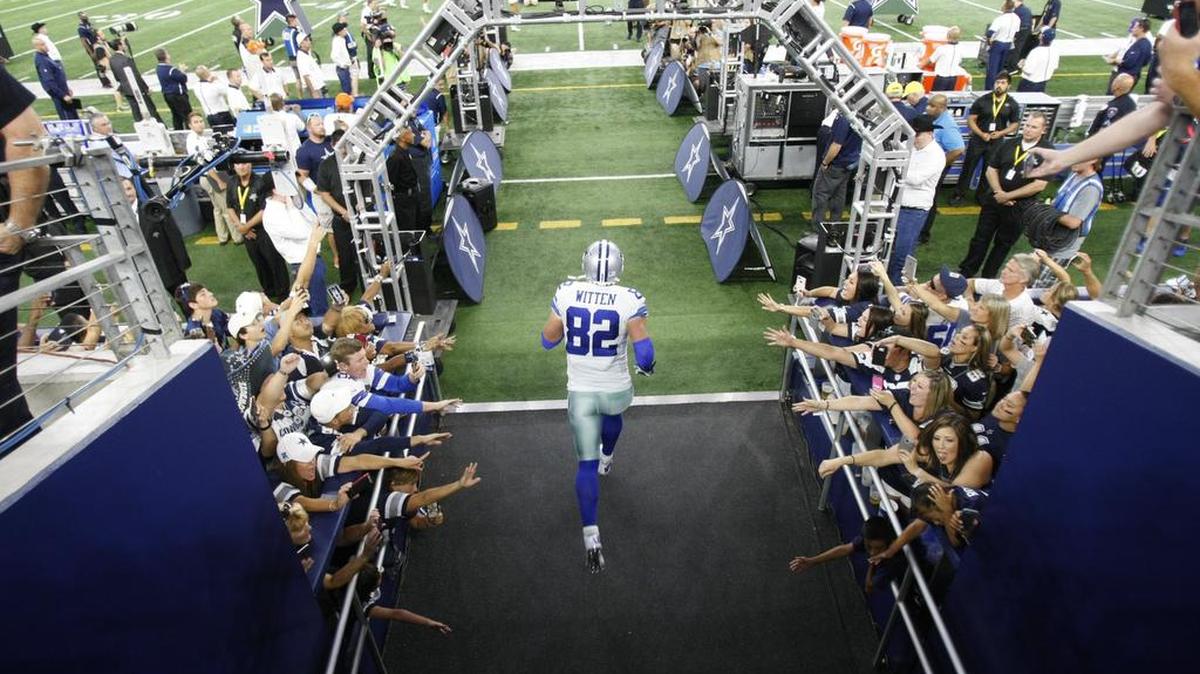 After two consecutive road games, the Dallas Cowboys return home for a rare Saturday night contest against the New York Jets.