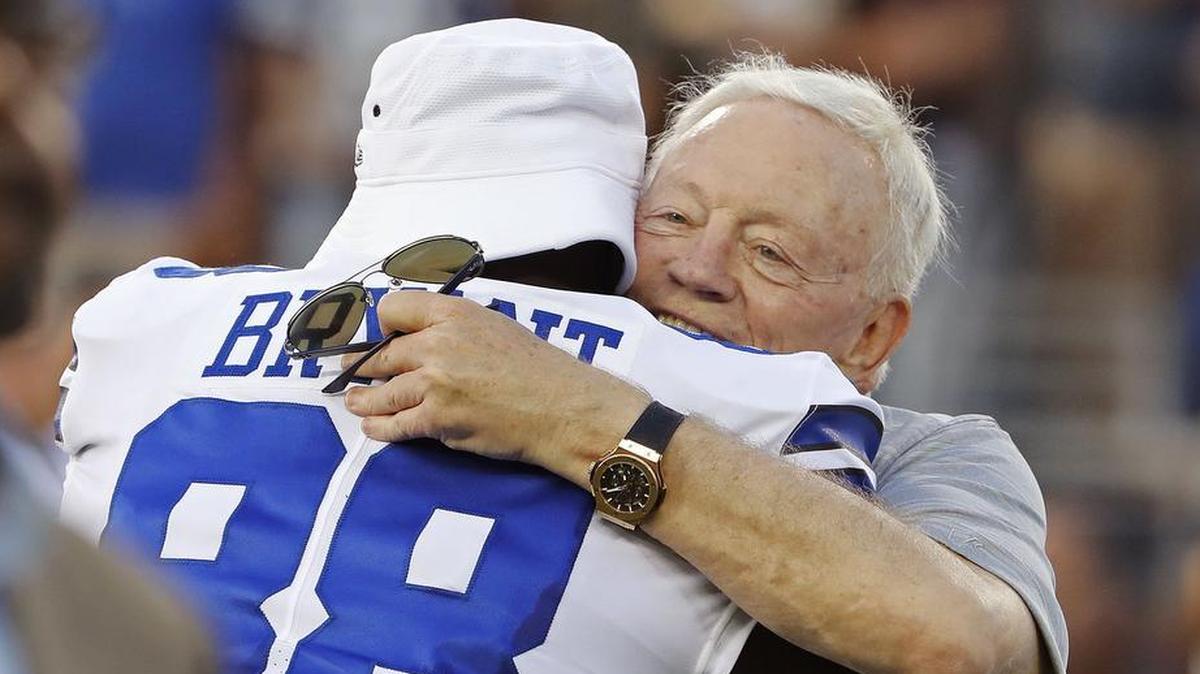 Jerry Jones, right, said he will meet with Dez Bryant soon to talk about the receiver's future.