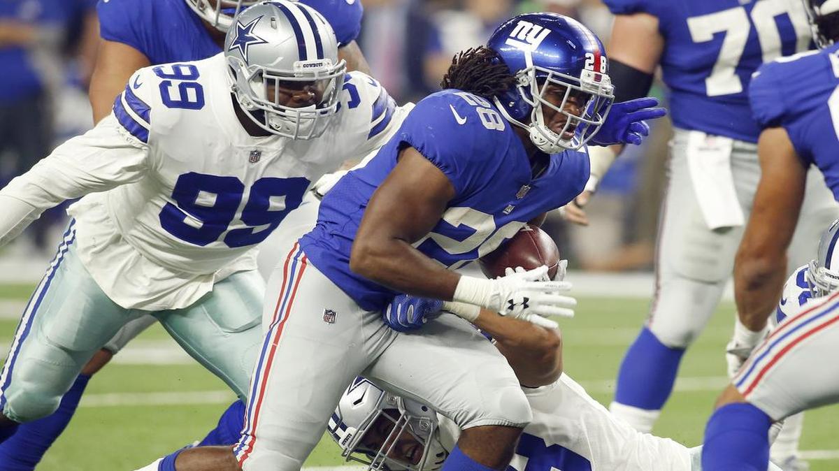 Charles Tapper (99) is dealing with a foot injury that will sideline him up to 10 weeks.