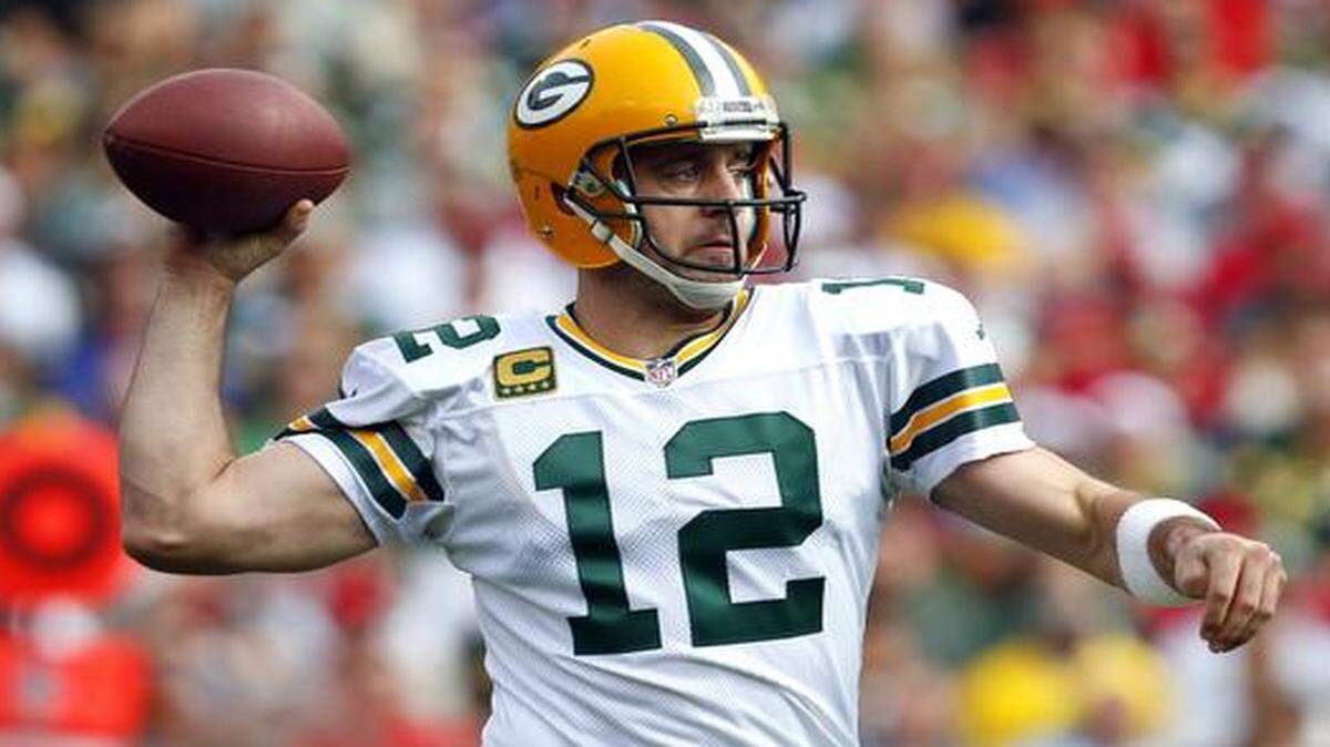 
Green Bay Packers quarterback Aaron Rodgers is aiming at his second Super Bowl title and the fifth for the Pack. 
