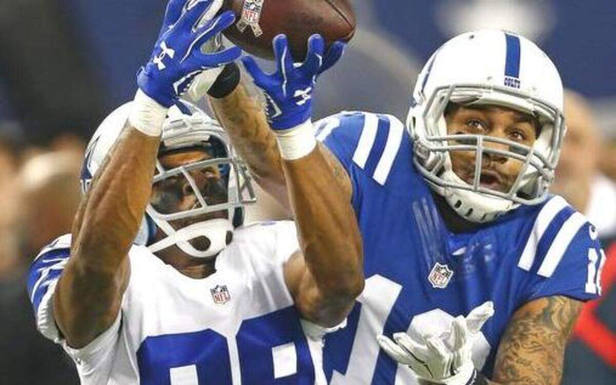 
 The Cowboys’ options with cornerback Brandon Carr, left, don’t include restructuring his deal because of future “dead money” issues, owner Jerry Jones says. 
