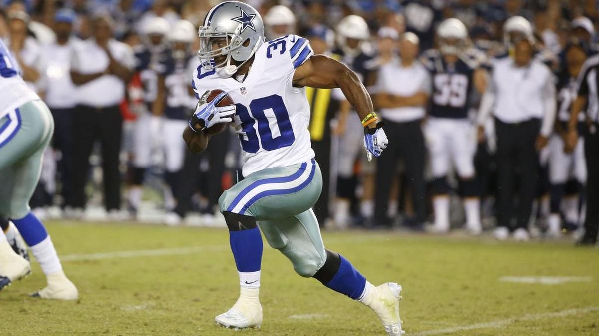 
The Cowboys cut running back Lache Seastrunk on Thursday.
