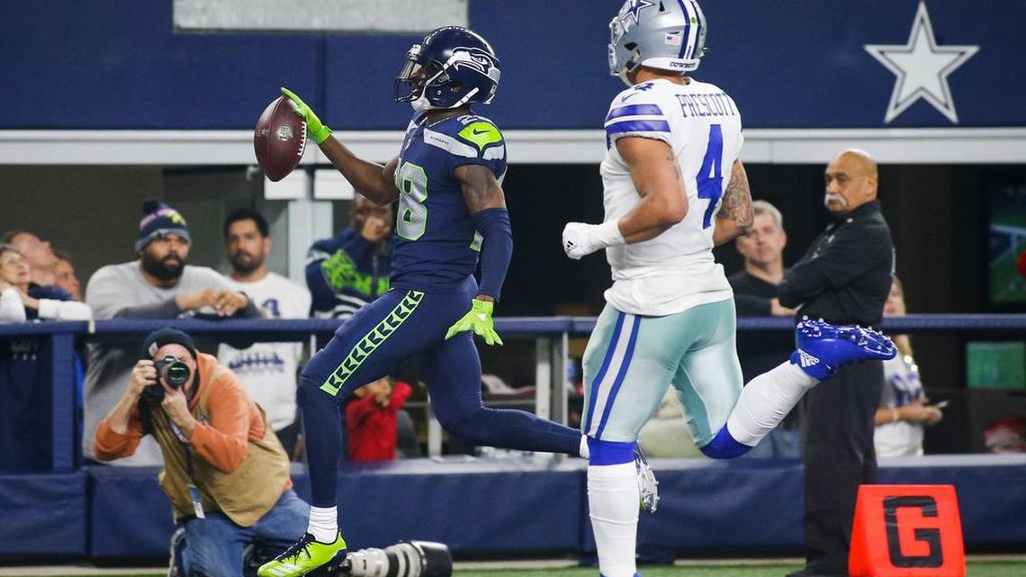 Seattle Seahawks cornerback Justin Coleman goes in for the touchdown on a interception.