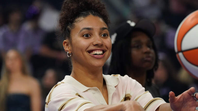 How the Wings’ Azzi Fudd ignores the comparisons to ex-TCU star Olivia Miles