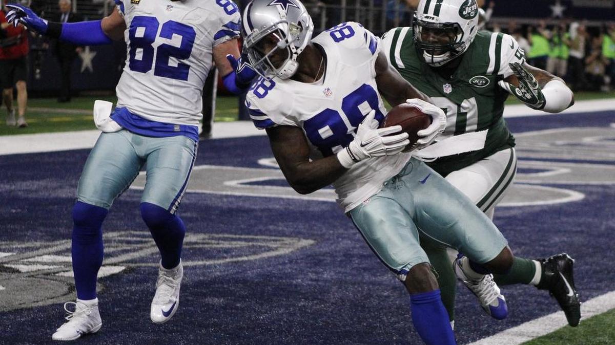 Dallas Cowboys wide receiver Dez Bryant will not play against Buffalo Sunday and might not be available for the final game against Washington on Jan. 3.