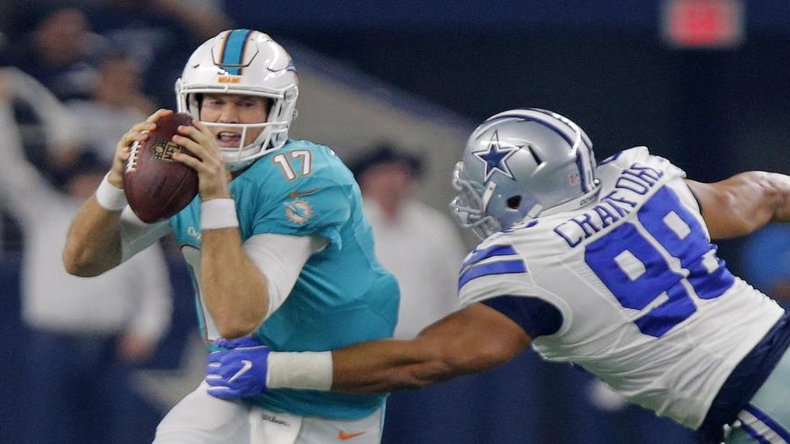 Dallas Cowboys defensive tackle Tyrone Crawford (98) sacks Miami Dolphins quarterback Ryan Tannehill (17) in the first quarter last Friday, but said his play overall was disappointing.