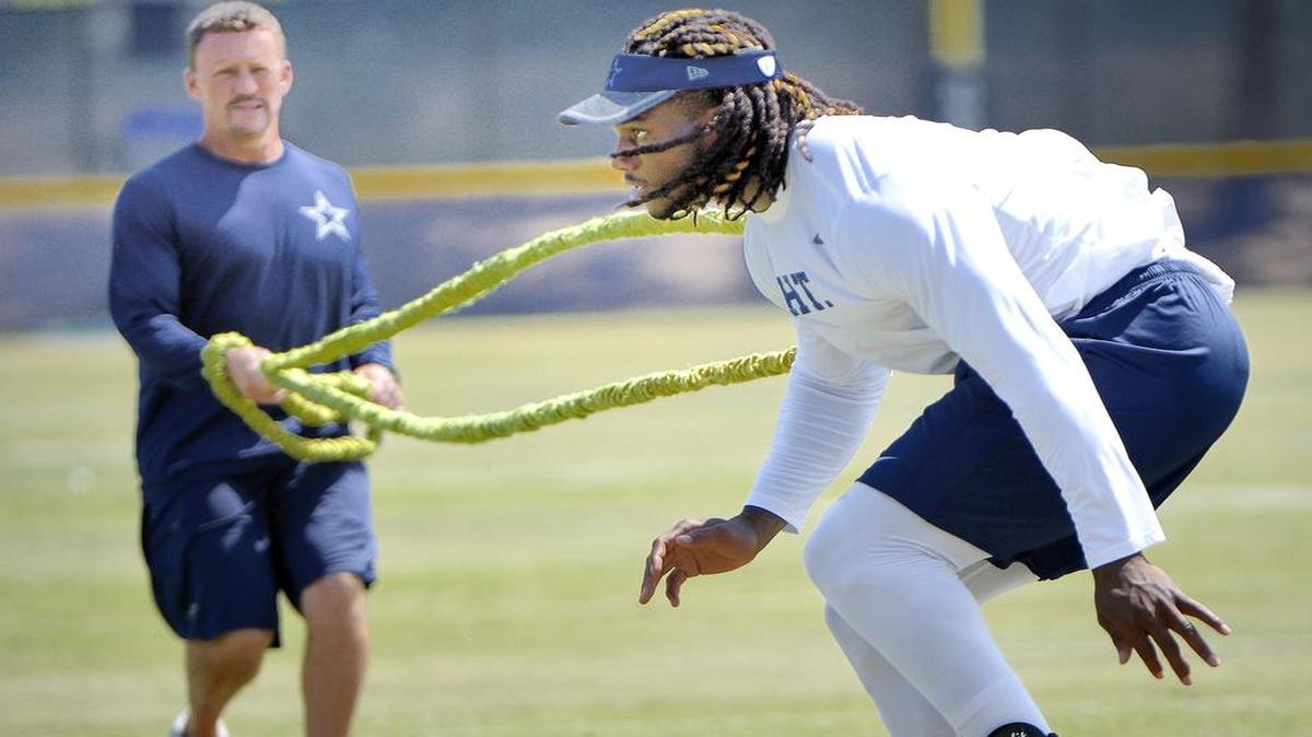 Dallas Cowboys outside linebacker Jaylon Smith (54) works on resistance training at Cowboys training camp in Oxnard, Calif., on Aug. 5.