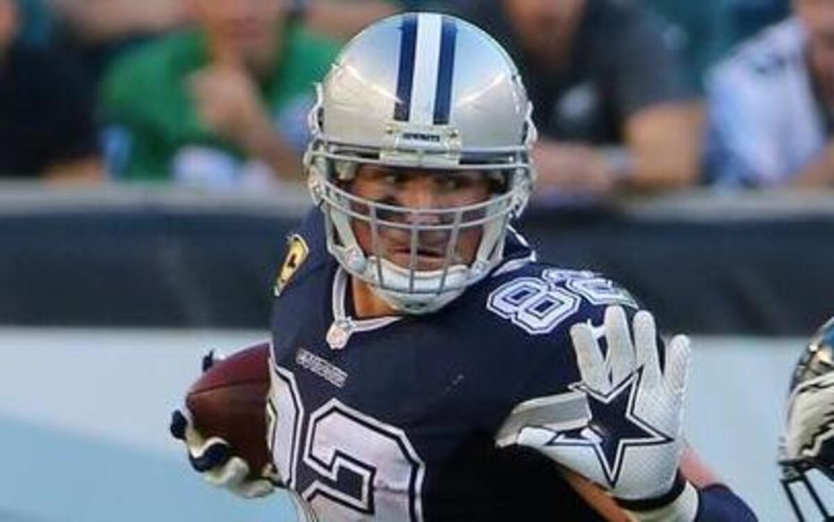 
Jason Witten has a sprained knee, two sprained ankles and a streak of 133 consecutive starts, which is expected to reach 134 against the Falcons.


