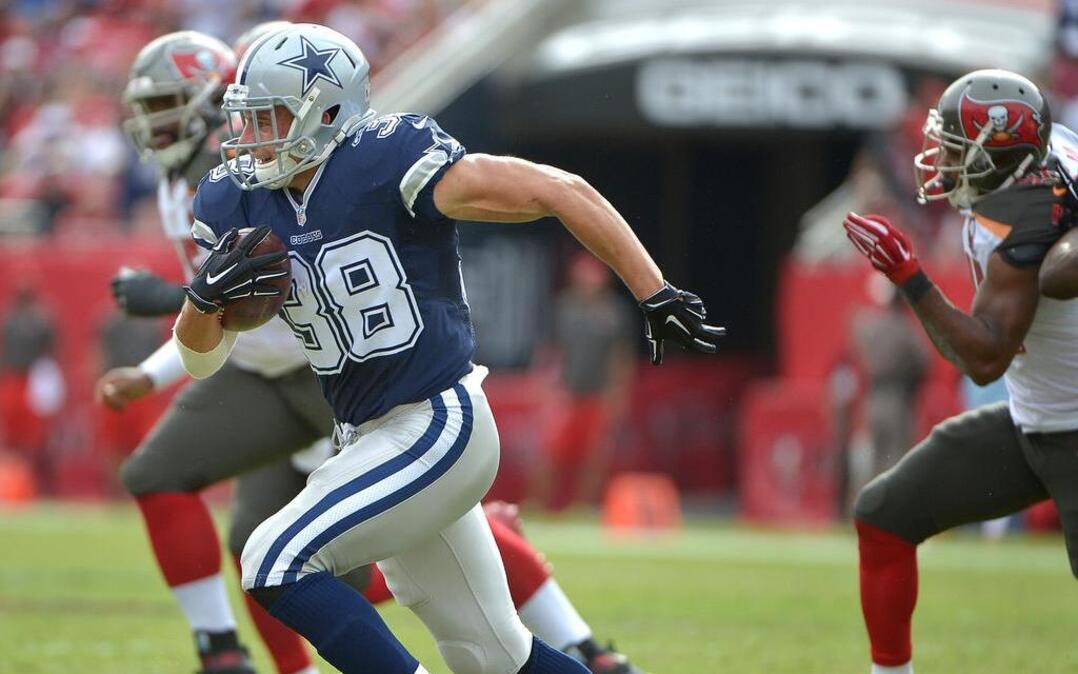 Cowboys safety Jeff Heath, who had two interceptions against the Bucs, didn’t play any defensive snaps against the Redskins because of a shoulder injury.