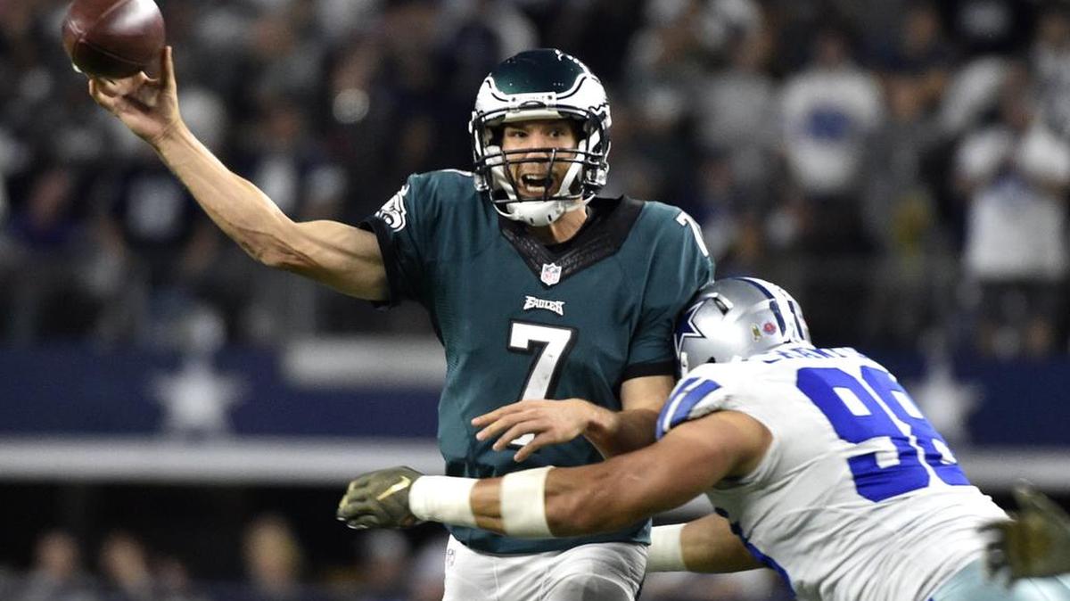 Tyrone Crawford got close to Eagles quarterback Sam Bradford on Sunday, but he didn’t sack him.