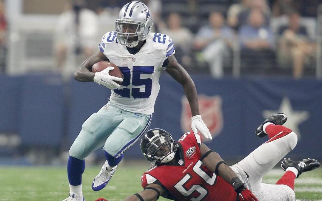 Running back Lance Dunbar showed dynamic playmaking ability in 2015 before suffering a torn ACL in his left knee.