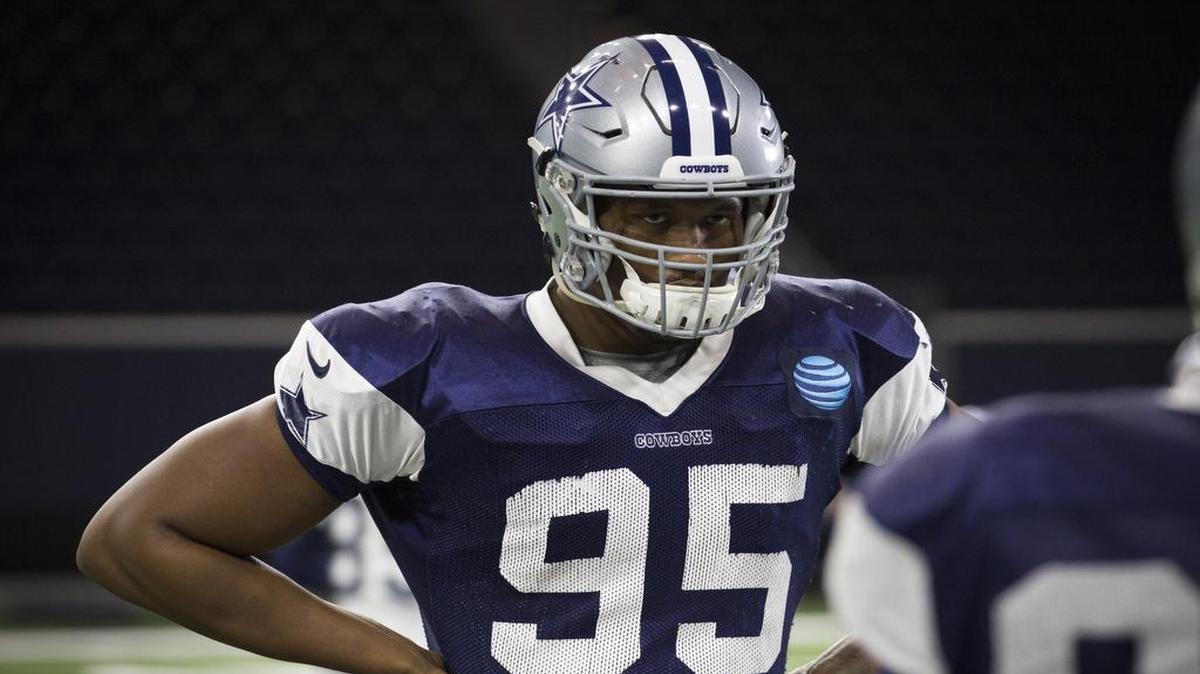 Dallas Cowboys defensive end David Irving might be facing suspension before the season begins.