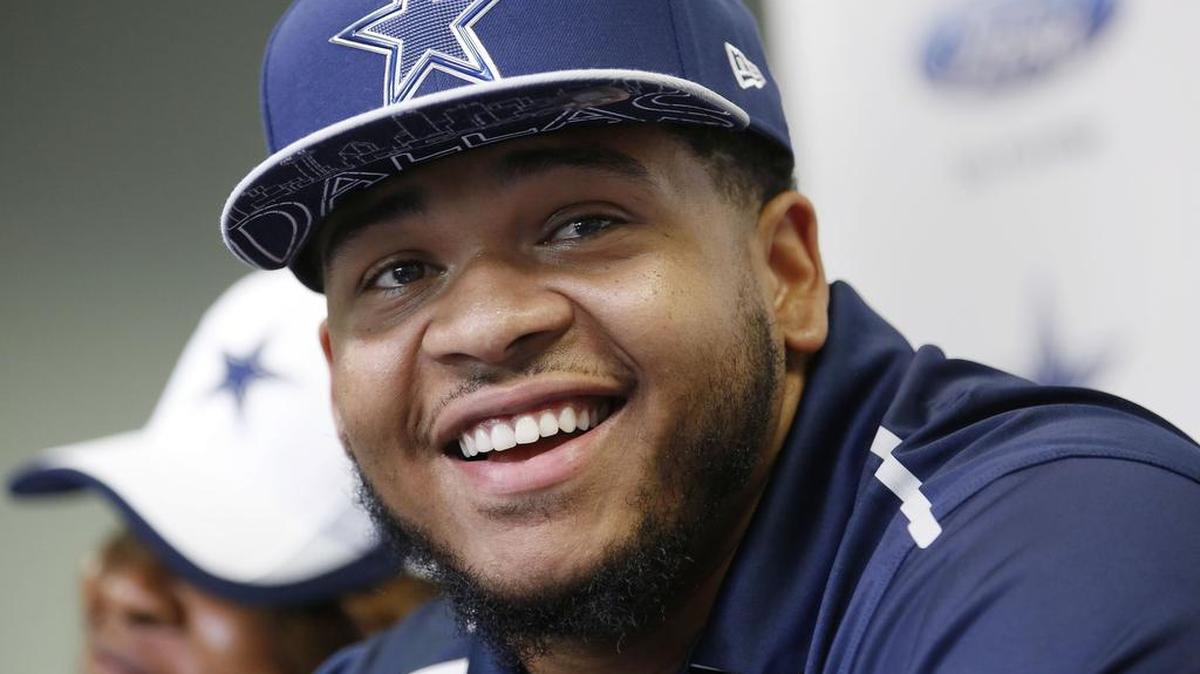 
Former LSU offensive lineman La'el Collins is having fun with the competition in the NFL.
