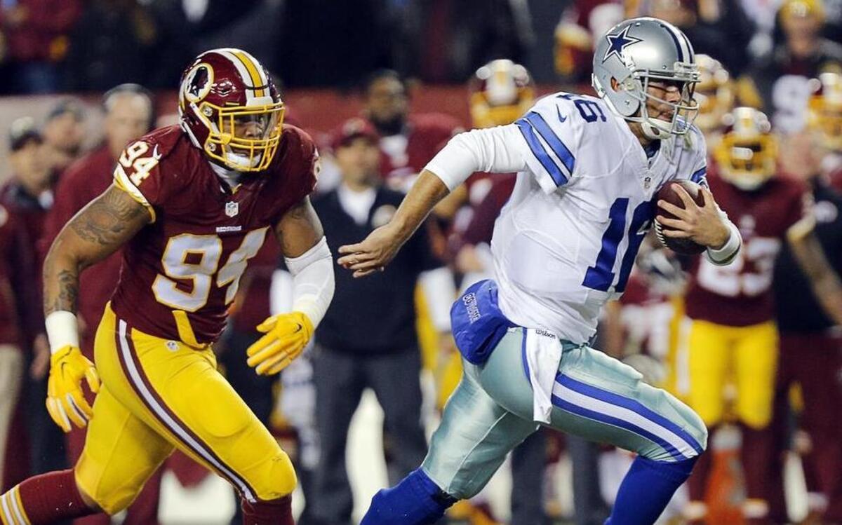 Quarterback Matt Cassel returned to the starting lineup in place of the injured Tony Romo and led the Dallas Cowboys to a win over Washington Monday night.