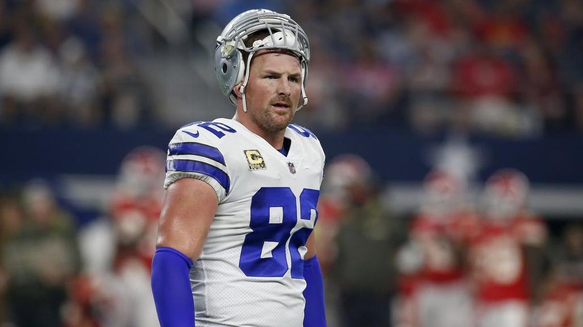 Dallas Cowboys tight end Jason Witten called an offensive meeting this week to discuss their struggles.