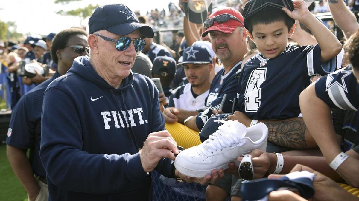 Dallas Cowboys owner Jerry Jones grew emotional and chastised the media over criticism of the team’s decision to cut receiver Lucky Whitehead.