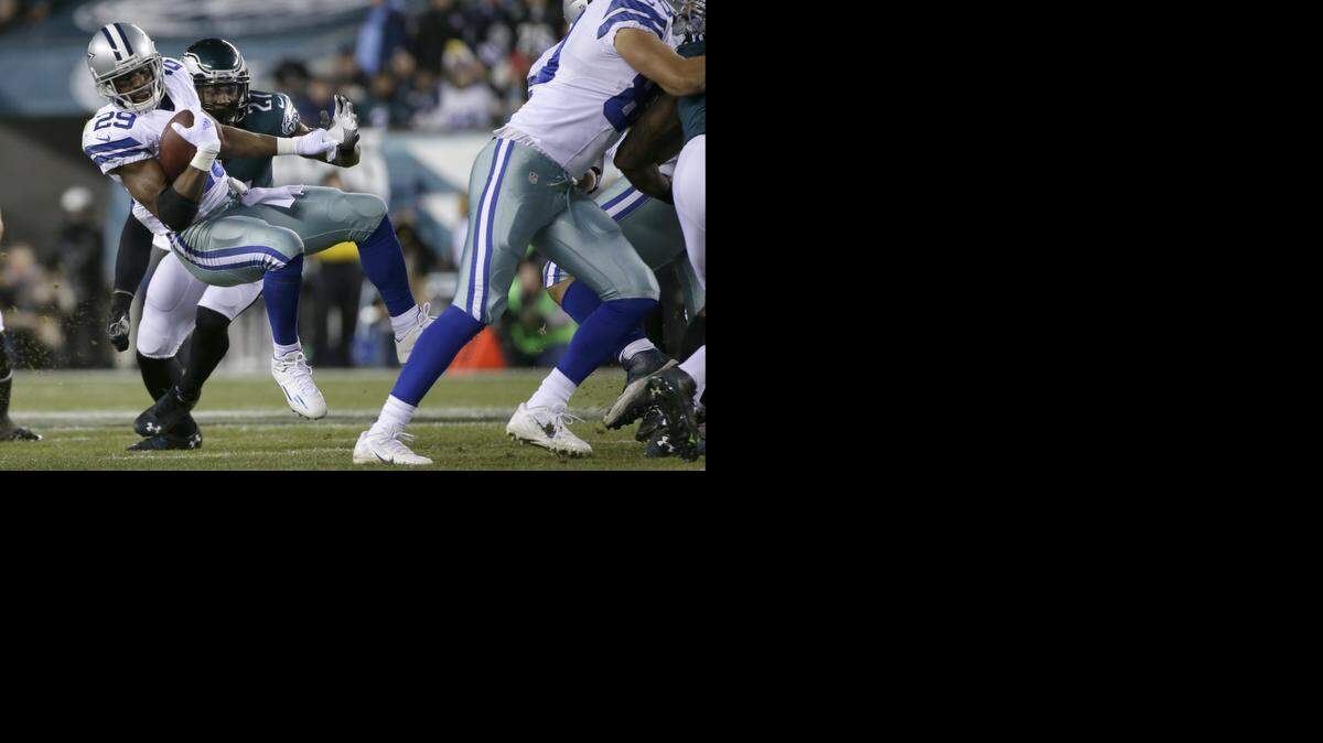 
Dallas Cowboys' DeMarco Murray in action during the first half of an NFL football game against the Philadelphia Eagles, Sunday, Dec. 14, 2014, in Philadelphia. 
