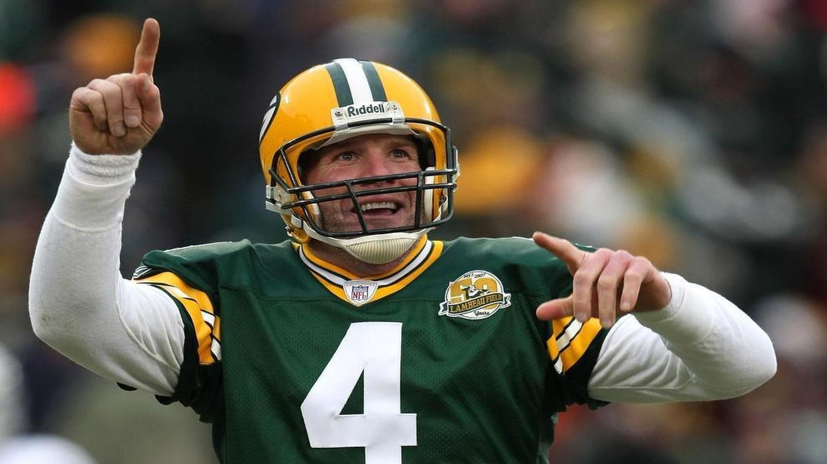 Brett Favre started an NFL-record 321 consecutive games. He will be inducted into the Pro Football Hall of Fame on Saturday.