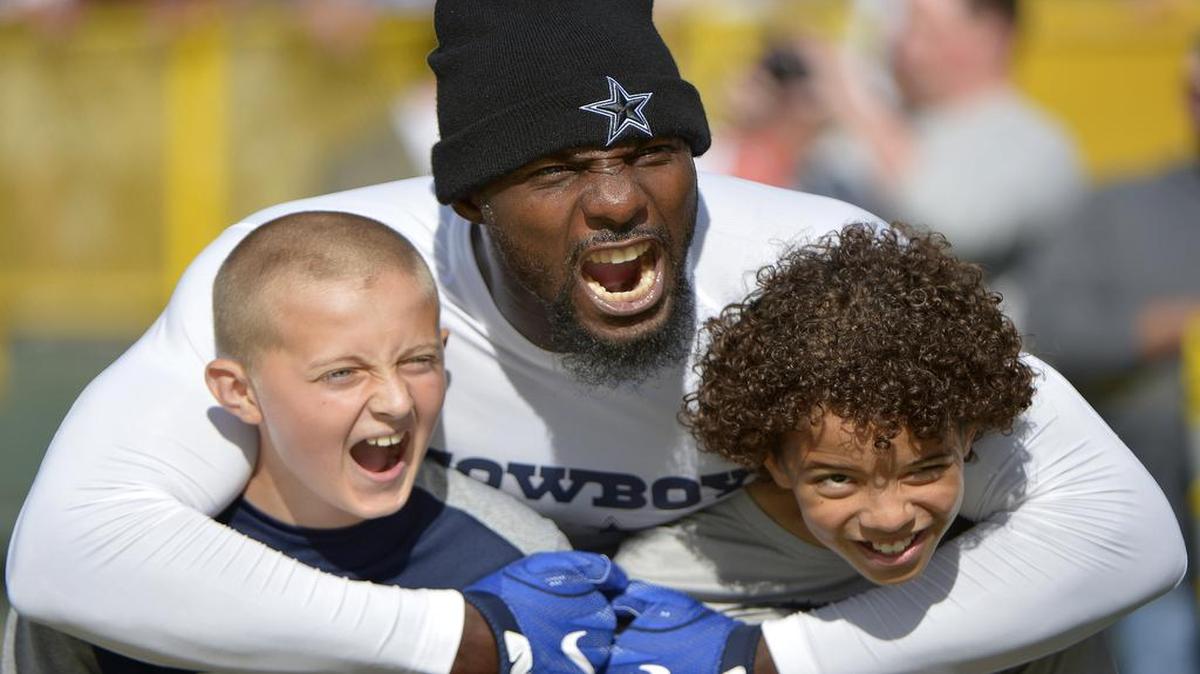 Bring the kids, bring an appetite and have fun with Dallas Cowboys wide receiver Dez Bryant on Thursday at Kit McConnico Park in his hometown of Lufkin, Texas. The All-Pro pass catcher is providing food, drinks and even a game of kickball in a family-friendly party from noon to 8 p.m. Thursday before he leaves for his regular job.