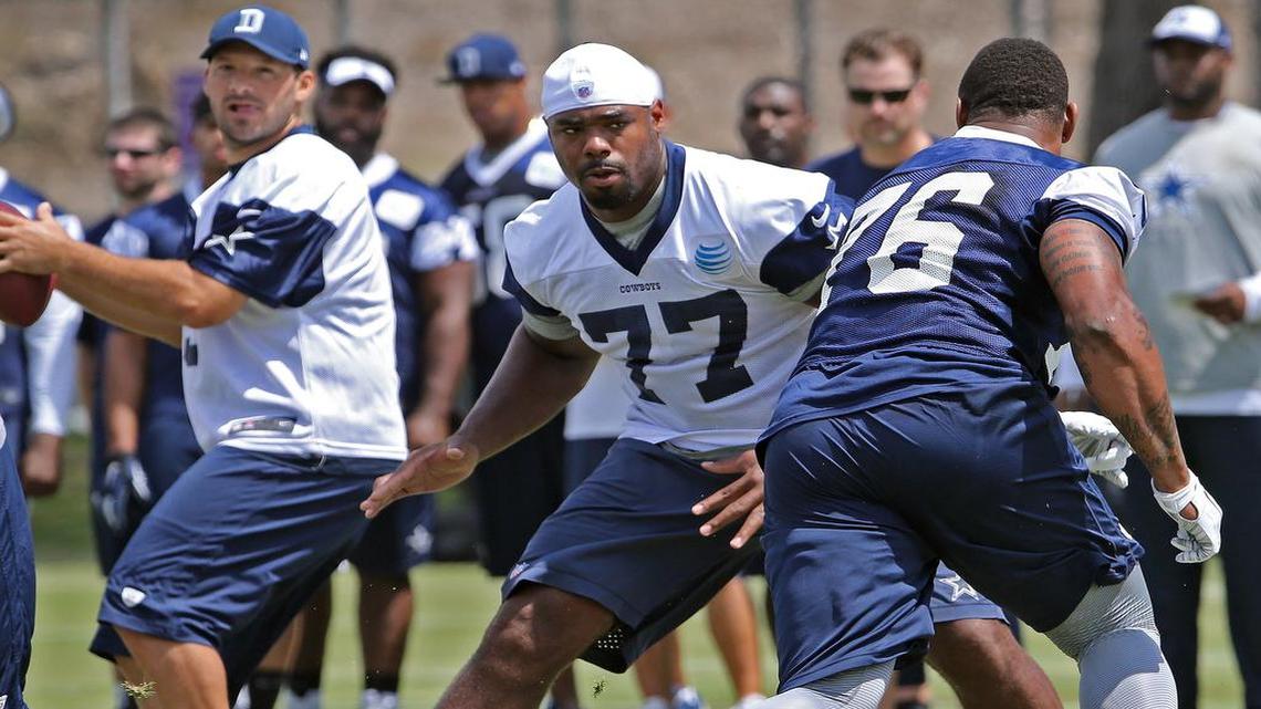 Tyron Smith (77) left Sunday’s game disappointed in the way he played after being called for two holds and giving up a sack.