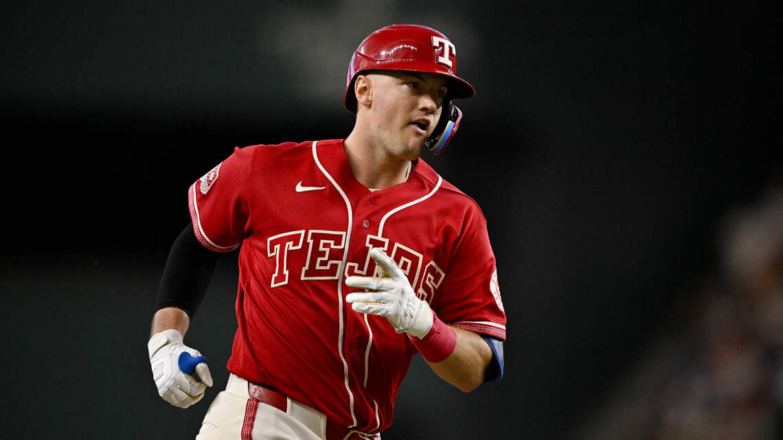 Texas Rangers reclaim AL West lead with seven games left in playoff race