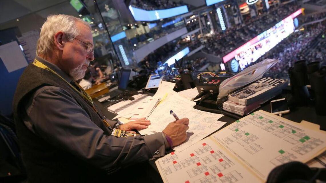 Sports broadcasting evolution has roots in early Cowboys radio coverage