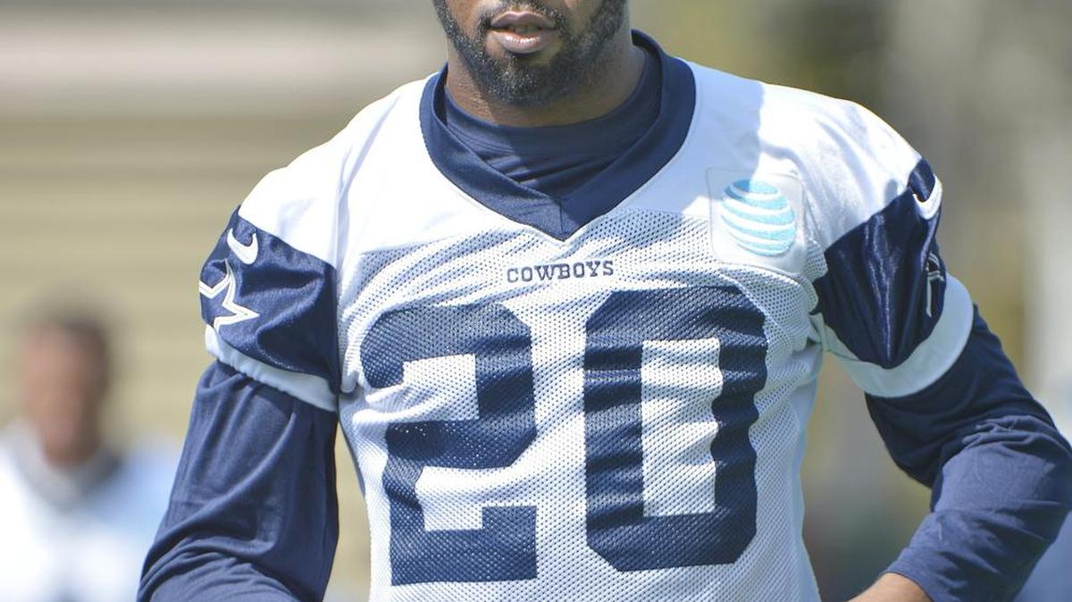 Darren McFadden had 1,089 rushing yards a season ago.