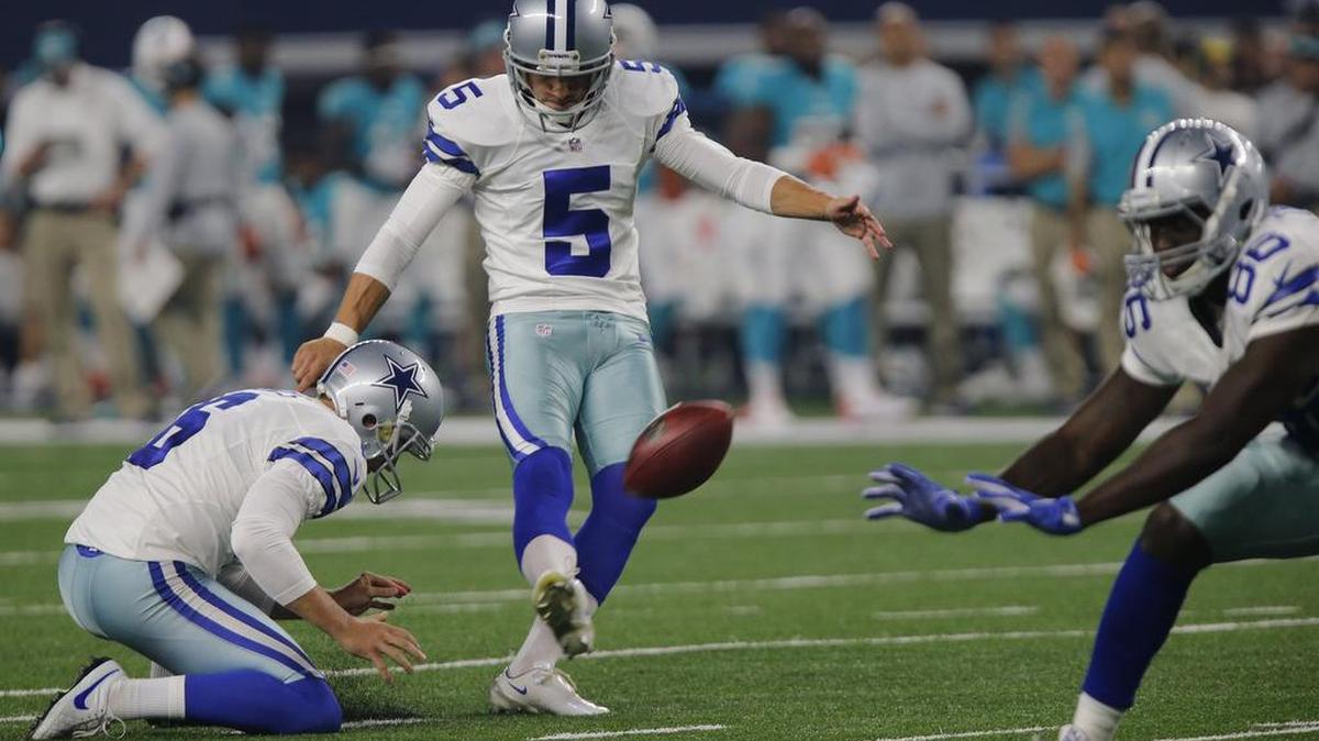 Dallas Cowboys kicker Dan Bailey (5) appears ready for the regular season after making a 52-yard FG Thursday.