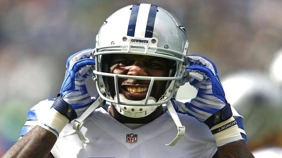 
Dez Bryant and the Cowboys are rapidly closing in on the July 15 deadline for contract negotiations.
