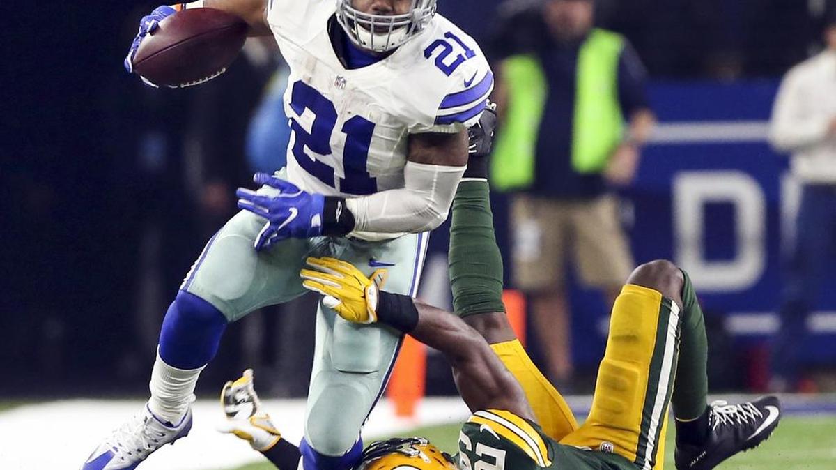 Ezekiel Elliott led the NFL with 1,631 rushing yards in 2016.