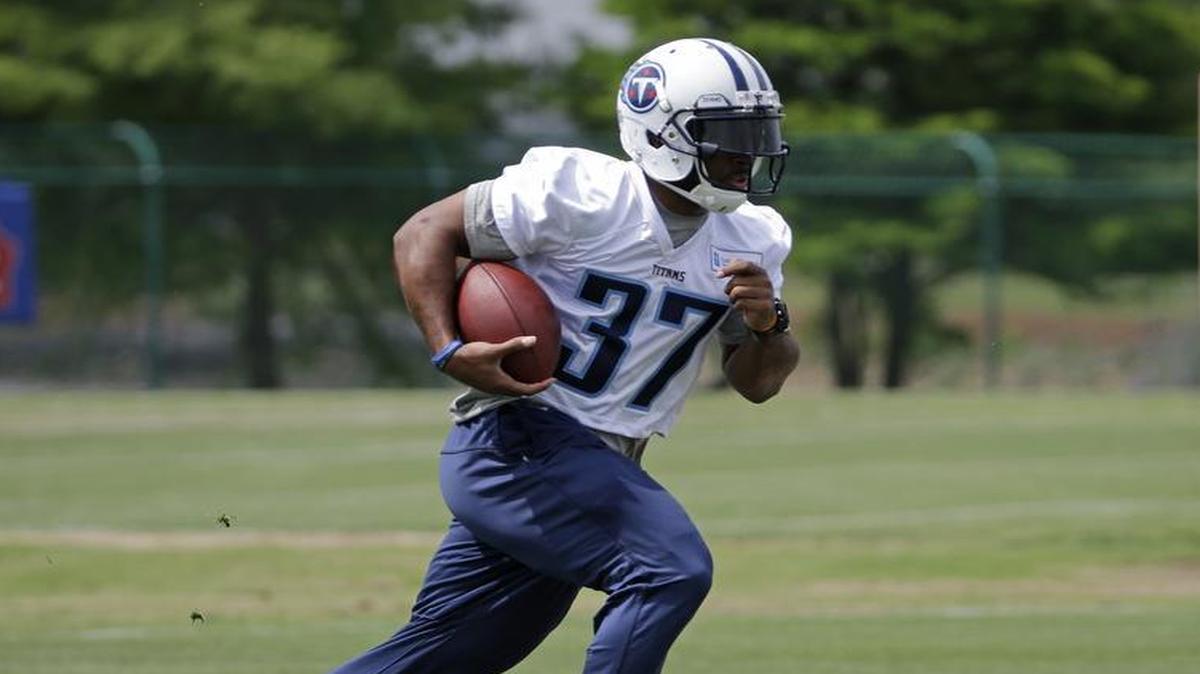 
Former Baylor running back Lache Seastrunk spent most of his rookie season on  practice squads with Carolina and Tennessee. He signed with the Dallas Cowboys on Monday.
