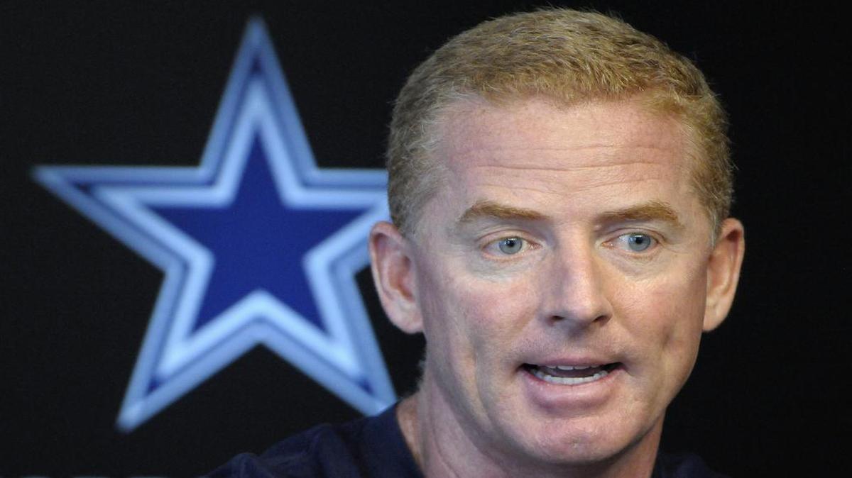 Dallas Cowboys head coach Jason Garrett has a 3-2 record in season openers.