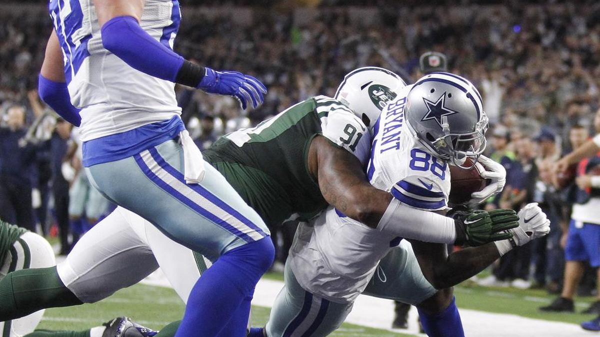 Dez Bryant made only 31 catches for 401 yards and three touchdowns last season, playing in only nine games because of injuries.