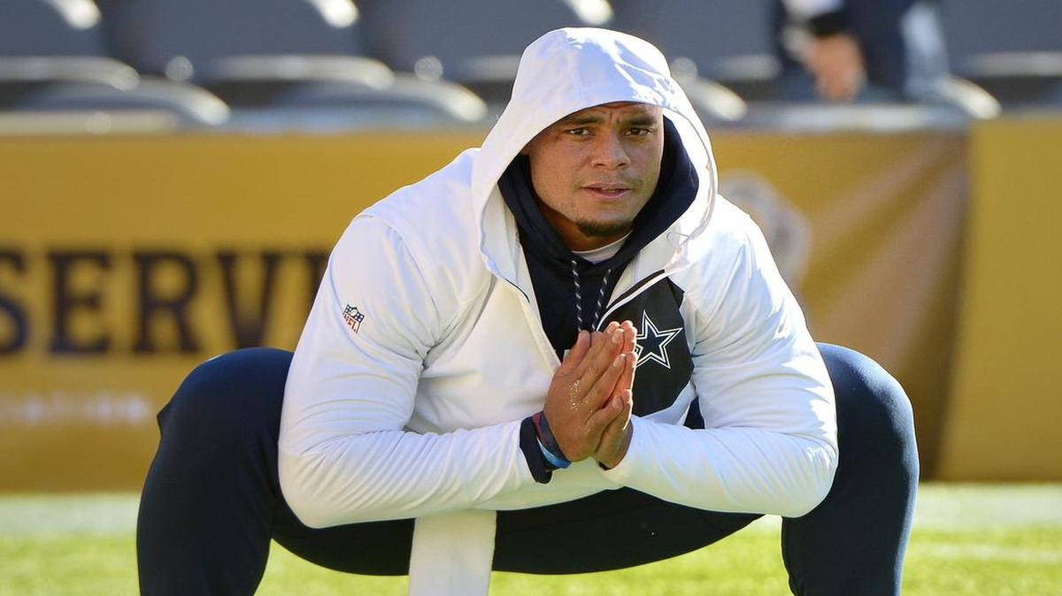 Dallas Cowboys quarterback Dak Prescott made his ninth start on Sunday against Pittsburgh, tying the team record for rookie starts in a season.