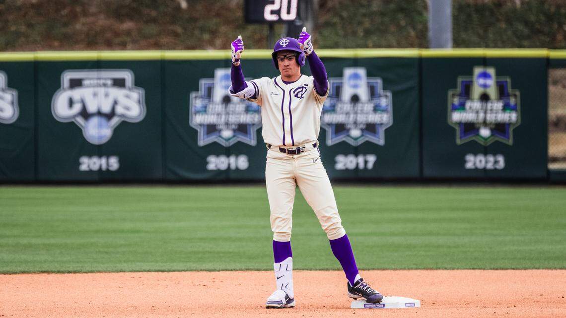 Three takeaways from TCU’s baseball game against Arkansas